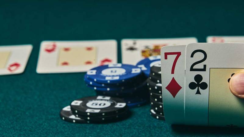 7 Chiến Lược Chơi Poker Chuyên Nghiệp Từ Cao Thủ 3 Biết khi nào nên bluff