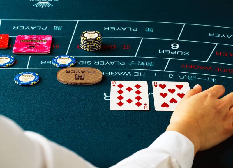 Luật Chơi Baccarat Chi Tiết, Tường Tận Dành Cho Người Mới 4 Quy tắc rút bài thứ ba